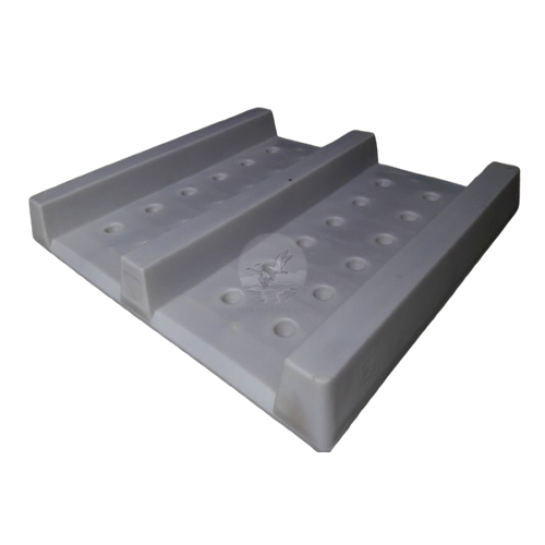 Roto Pallet White Bottom View